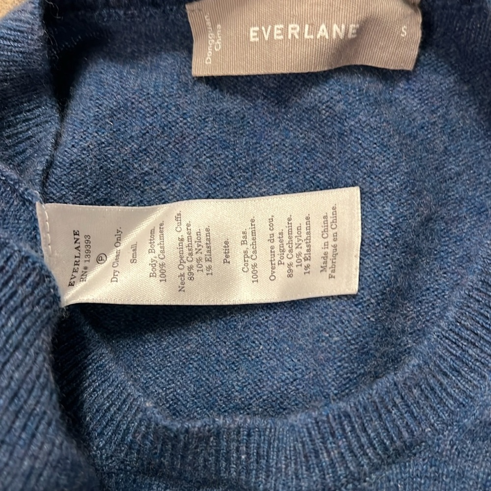 Everlane cashmere blue crew sweater - Picture 3 of 3